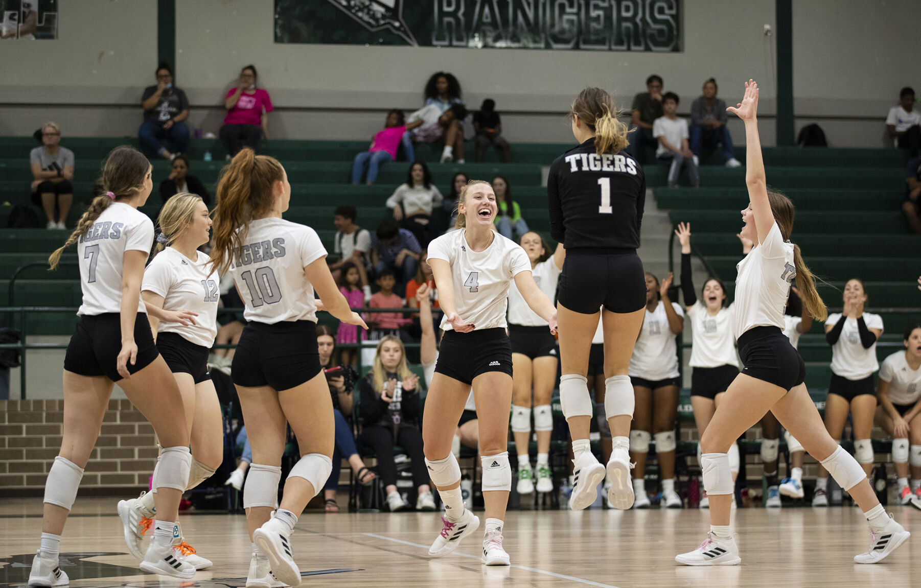 Rudder volleyball vs. A&M Consolidated